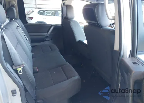 2010 Nissan Titan из США, поврежденный, VIN 1N6AA0SJ4AN303222